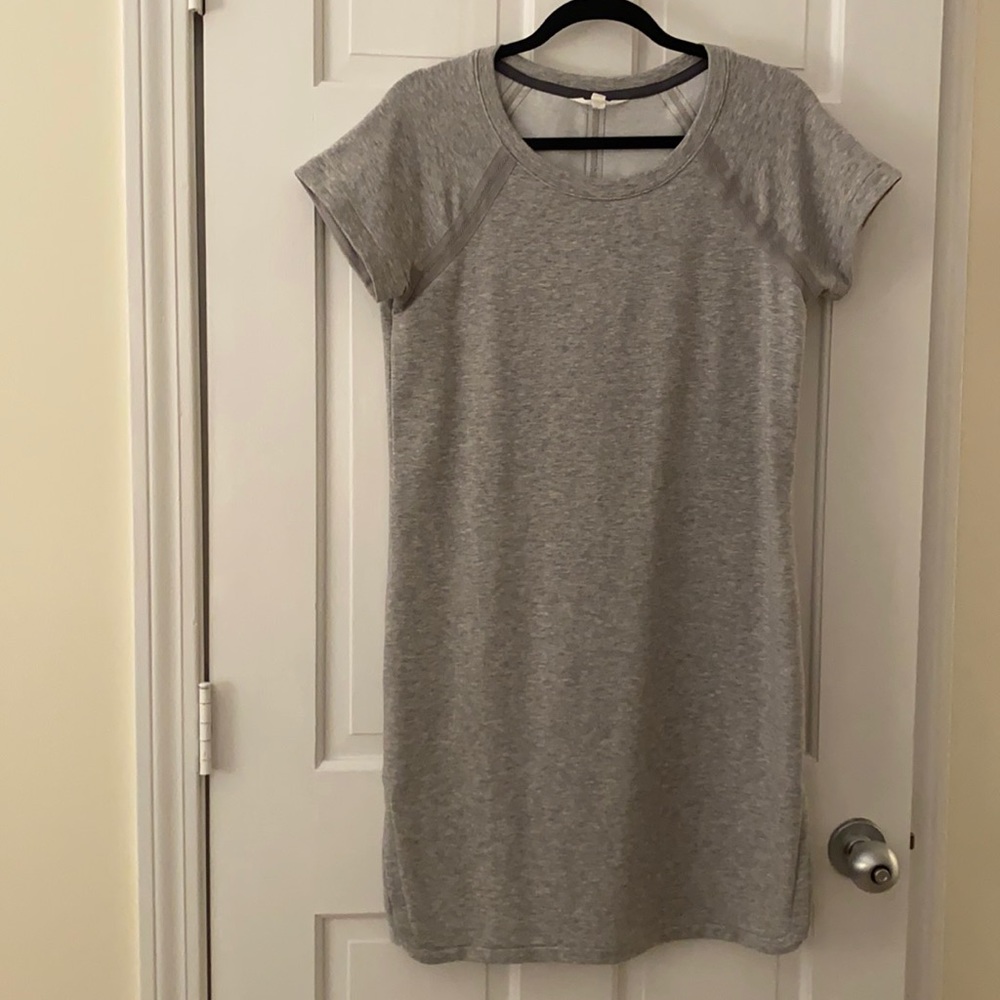 Short sleeve cotton t dress